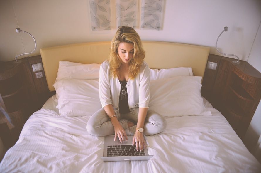 Female Cybersex Addict