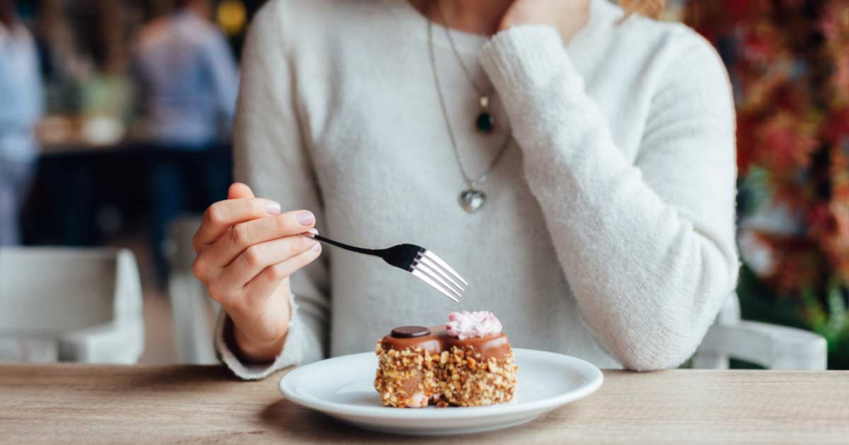What Is Binge Eating? How to Stop ‘Drunk Eating’