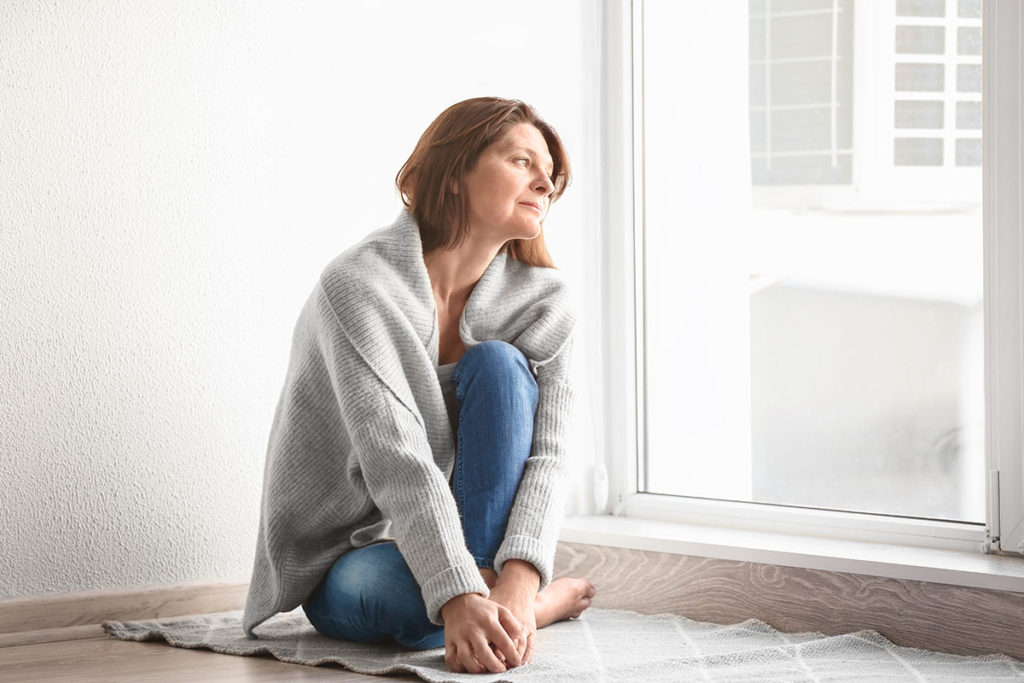 a woman wondering about the difference between crack vs cocaine